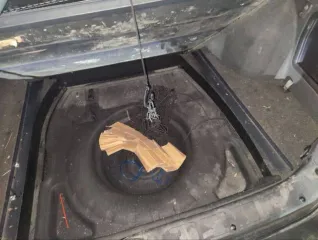 Subaru Forester, 1997 года выпуска, 250 л.с., 252705 км, полный привод, кузов SF5034868, госномер Р031КВ125, цвет черный, год выпуска кузова 1997, мощность 184 кВт/250 л.с., турбо, имеются повреждения кузова и салона. Участники торгов соглашаются с тем, что на момент подписания протокола о…
