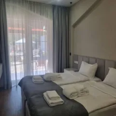 Помещение свободного назначения 17,8 кв.м и 1/22 доли земельного участка, Краснодарский край, Сочи. Помещение свободного назначения, площадью 17,8 кв.м, с кадастровым номером 23:49:0120001:1796, расположенное на земельном участке (доля 1/22), площадью 700 кв.м, с кадастровым номером…