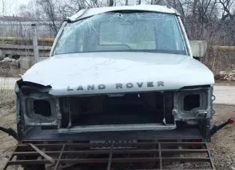 Land Rover Discovery II, 1999 года выпуска, демонтированный битый кузов и рама легкового универсала серебристого цвета, VIN SALLTGM94XA223020, ГРЗ Р783КХ761, ПТС 61 УМ 044560, СТС 99 28 780566.