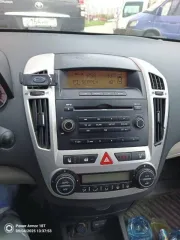 Kia Ceed 2009 года, 122 л.с., синий, 269435 км, имеются повреждения. Автомобиль марка Kia, модель Cee'd, VIN XWEFF522290005047, двигатель № C4FC9Z090006, год выпуска 2009. На лобовом стекле трещина, одна задняя дверь не открывается, на кузове есть вмятины, сзади стучит подвеска. Автомобиль в залоге…