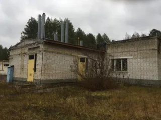 Детский оздоровительный лагерь "Связист" площадью 53232 кв.м расположен в Нижегородской области, Вадский район, деревня Костино. Комплекс включает земельный участок площадью 50000 кв.м, десять зданий общей площадью 3211,80 кв.м и одно сооружение — трансформаторную подстанцию №492 площадью застройки…