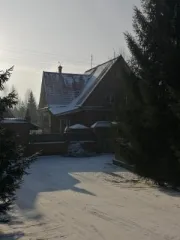 Индивидуальный жилой дом общей площадью 244,4 кв.м, этажей -3, кадастровый номер 42:09:0201003:1477 на земельном участке общей площадью 1508+/-8,66 кв.м, кадастровый номер 42:09:0201005:16, адрес объекта: Кемеровская область, Новокузнецкий район, с. Атаманово, ул. Центральная, д. 218.