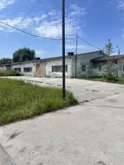 Производственная база в Казани, Татарстан, в составе 4 земельных участков (г. Казань, ул. 2-я Рабочая, ул. Переломная) и 13 нежилых зданий (г. Казань, ул. Дементьева): земельный участок с кад. №16:50:330146:12, пл. 10965 +/- 37 кв.м., по адресу: РТ, г. Казань, ул. 2-я Рабочая (Борисоглебское), з/у…