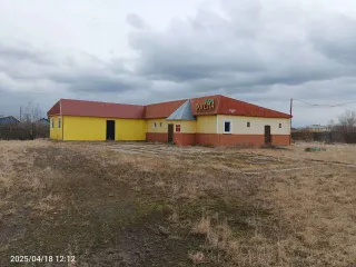 Земельный участок 2718 кв.м и нежилое здание 235.5 кв.м, Красноярский край 1) Земельный участок (доля 1/2). Кадастровый номер: 24:28:3001021:53. Адрес (местоположение): Красноярский край, р-н Нижнеингашский, р.п. Нижняя Пойма, ул. Трансформаторная, 3а. Площадь: 2718. Вид права, доля в праве: Общая…