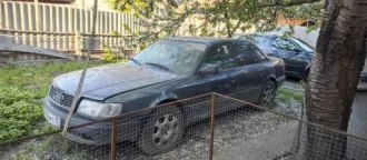 Audi 100, 1990 года выпуска, 98 л.с., пробег 639285 км. Автомобиль легковой, марка: AUDI, модель: 100, VIN: WAUZZZ4AZMN012387, гос. рег. номер: А616КТ15, год изготовления: 1990.