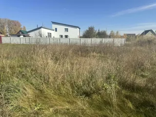 Дом 53.2 кв.м и участок 700 кв.м, Алтайский край Дом, площадью 53,2 кв.м., кадастровый № 22:33:040801:11348, и земельный участок, площадью 700 кв.м., кадастровый № 22:33:040801:10424, расположенные по адресу: Алтайский край, Первомайский район, посёлок Новый, улица Титова, дом 4. Имущество является…