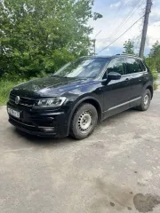 Volkswagen Tiguan, 2018 года, 149,6 лс, 174000 км. Легковой автомобиль, марка VOLKSWAGEN TIGUAN, VIN WVGZZZ5NZJW912315, 2018 г.вып. ВНИМАНИЕ!!! Машина на ходу. В дальнейшем нужна замена топливной системы и экологию нужно вырезать или прошить. Бампер с одной стороны побитый немного после аварии…