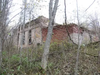 Земельный участок 1500 кв.м с котельной 220,4 кв.м, Архангельская область. Земельный участок площадью 1500 кв.м, кадастровый номер 29:16:241401:141, с расположенным на нем объектом недвижимости – нежилое здание (котельная/узел смешивания) площадью 220,4 кв.м, кадастровый номер 29:16:000000:1563…