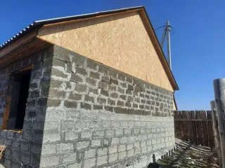 Земельный участок и дом в с. Сесерлиг, Республика Тыва. Земельный участок: Республика Тыва, Пий-Хемский район, с. Сесерлиг, местечко "ДагБаары" (17:08:1503003:3832); жилой дом: Республика Тыва, Пий-Хемский район, с. Сесерлиг, местечко "Даг-Баары" (17:08:1503003:7564). На имущество зарегистрировано…