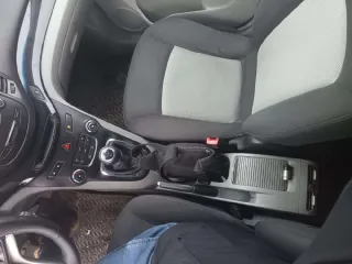 Chevrolet Orlando 2014 Легковой автомобиль ШЕВРОЛЕ ОRLANDO VIN: XUUYF755JE0002251 Год выпуска: 2014 Кузов: XUUYF755JE0002251 Цвет: Черный Тип двигателя: Бензиновый Мощность двигателя: 141 л.с. 102,7 кВт Рабочий объем двигателя: 1798 куб. см ПТС 50 РР 679540 СТС 99 65 № 931401 Вид права…