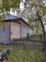 Земельный участок с кадастровым номером 70:16:0203001:304 адрес Томская область Шегарский район с. Каргала ул. Чапаева 2А– 2/5 доли Нежилое помещение с кадастровым номером 70:16:0203001:571 адрес Томская область Шегарский район с. Каргала ул. Чапаева 2А – 2/5 доли