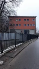 Здание, назначение: нежилое, общая площадь 2857,8 кв. м, этажность: 4 (в том числе подземных этажей 1), кадастровый номер 77:01:0006001:1083. Адрес (местонахождение) объекта: г.Москва, Пушкинская набережная, д. 8А, стр.3. Право собственности. 
Право аренды земельного участка с кадастровым номером…