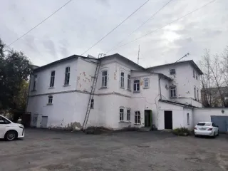 Административное здание 578.4 кв.м, гараж, теплотрасса, земельные участки, Курганская область Объекты недвижимого имущества, включающие в себя объект культурного наследия, по адресу: Курганская область, г Курган, ул Куйбышева, 45 Объекты недвижимого имущества: 1) административное здание…