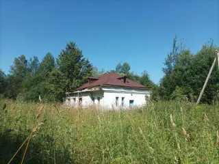 Земельный участок 88 кв.м с баней 52,1 кв.м, д. Бычиха, Костромская обл. Земельный участок категории земель – земли населенных пунктов, вид разрешенного использования – коммунальное обслуживание, площадью 88 кв.м., с кадастровым номером 44:07:050401:437, с расположенным на нем нежилым зданием бани…
