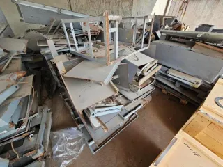 Лом черного металла 2318 кг, Санкт-Петербург. Вес 2318 кг, реестровый номер 0024КДЗ0000030, местонахождение: Российская Федерация, Санкт-Петербург, ул. Седова, д.9, навес (расположен напротив литеры Р). Имущество получено в ходе разборки движимого имущества, находящегося в аренде у ООО…