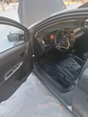 Лифан X50 2016 года, 103 л.с., пробег 56 502 км. VIN: X9W215852G0000487, госномер О949КО138. Автомобиль не на ходу. Коробка передач неисправна, привод коробки снят и находится в багажнике. Двигатель не закреплен под капотом, так как неисправен и стоит на деревянной доске. Находится в Иркутской…