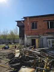 Нежилые здания площадью 7 кв.м, 85,7 кв.м и 481,6 кв.м, расположенные по адресу: Нижегородская область, г. Нижний Новгород, Приокский р-н, ул. Нижне-Валдайская, д. 32. Здание 7 кв.м, 1 этаж, кадастровый номер 52:18:0080221:6. Здание 85,7 кв.м, 2 этажа, кадастровый номер 52:18:0080221:7. Здание…