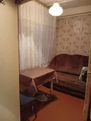 Жилое помещение, назначение: жилое, общая площадь 13,9 кв.м., этаж: 1, кадастровый №64:49:020110:38, расположенное по адресу: Саратовская область, г. Хвалынск, ул. Чернышевского, д. 32, кв. 5.