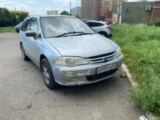 Легковой автомобиль универсал Honda Odyssey, 2001г.в., г/н B958УА24, VIN отсутствует, номер кузова RA71070552, номер двигателя 2280951, цвет серый. Рабочее состояние не проверялось, имеет повреждения на переднем бампере, на правом заднем крыле. Обременения: запреты судебного пристава исполнителя на…