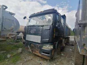 Грузовой-самосвал Shacman SX3316DT366 госномер Н755НК27, 2014 год выпуска, VIN LZGJRDT66EX016146. Разукомплектован, годные остатки.