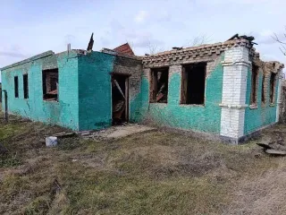 1/3 дома и 1/3 участка, Ростовская обл., с. Крученая Балка. Здание жилое, КН: 61:34:0090101:4140, общ.пл - 61,1 кв.м., вид права: общая долевая собственность, доля в праве 1/3. Земельный участок, КН: 61:34:0090101:1010, общ.пл - 4200 кв.м., вид права: общая долевая собственность, доля в праве 1/3…