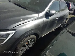Renault Arkana RJCLE2M1X 2020 года, госномер М143АТ797, VIN X7LRJC2C465465368, ключ-карта. Мощность двигателя 114 л.с., объем 1598 см³, автоматическая коробка передач. Ключи в наличии, документы (СТС/ПТС) отсутствуют.