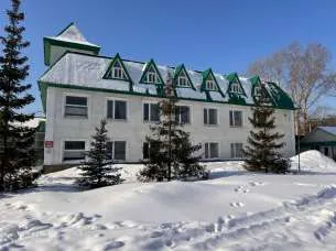 Производственная база, расположенная по адресу: Респ. Башкортостан, г. Уфа, ул. Центральная, 1 к. 3, состоящая из следующих позиций: 1) Право аренды земельного участка общ. пл. 26 336 кв. м., кад. № 02:55:050508:35 по договору аренды № 2112-04 от 04.10.2004, срок аренды с 24.06.2004 по 24.06.2053…