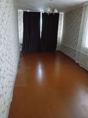 Жилое помещение, общая площадь 12.7 кв.м., этаж 3, расположенное по адресу: 456043, Челябинская область, г. Усть-Катав, ул. Ленина, д. 42, кв. 74, кадастровый номер 74:39:0306022:512. Имущество является предметом залога SOVCOMBANK.
