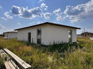 Дом 96 кв.м и земельный участок 652 кв.м в Свердловской области. Недвижимость, находящаяся в залоге у АО «ТБанк» в порядке правопреемства (в связи с реорганизацией ПАО Росбанк (ИНН 7730060164) в форме присоединения к АО «ТБанк»), а именно: земельный участок, площадью 652 кв.м., с кадастровым…