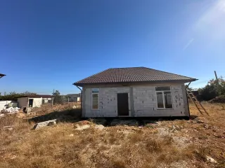 Жилой дом 87.3 кв.м и участок 486 кв.м в Севастополе. Дом расположен по адресу: Российская Федерация, город Севастополь, внутригородское муниципальное образование Гагаринский муниципальный округ, территория ТСН СНТ Кристалл-2, дом 54. Кадастровый номер дома: 91:02:006004:1614. Земельный участок…