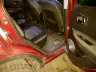 Nissan Qashqai 2011 года выпуска, VIN SJNFBNJ10U2251609.