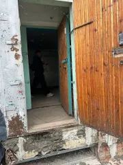 Помещение магазина 87.8 кв.м в Тихорецке. Нежилое встроенное помещение продовольственного магазина в Краснодарском крае, 87,8 кв.м. Адрес: Россия, Краснодарский край, г. Тихорецк, ул. Октябрьская, д. 91. Кадастровый номер: 23:50:0101006:864. Вид собственности: индивидуальная. Помещение имеет…