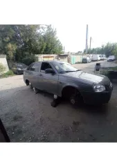 LADA 217230 2008 года выпуска, VIN XTA21723080008062. Находится в залоге.