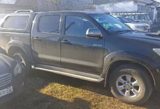 Автомобиль: марка TOYOTA, модель HILUX, год выпуска 2014, VIN MR0FR29G601030465