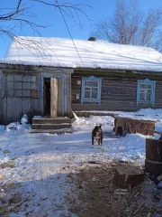 1/4 доля в земельном участке (27:16:0020602:67, Площадь: 2340) и расположенном на нем 
Жилом доме (27:16:0020602:287, площадь: 46.6) 
По адресу: Хабаровский край, р-н Ульчский, п. Циммермановка, ул. Железнодорожная, д. 8