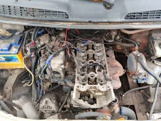 ГАЗ 3302 2011 года, синий, VIN X3X274700B0449619. Грузовой рефрижератор, объем 2096 см³, мощность 107 л/с, пробег 371 806 км. Не на ходу, разобран двигатель, требуется капитальный ремонт. Находится в Санкт-Петербурге.