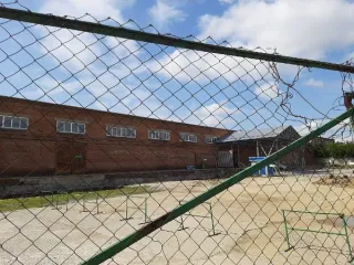 Земельный участок 2912 кв.м с нежилым зданием 2102,5 кв.м, Челябинская область. Земельный участок общей площадью 2 912 кв.м., с кадастровым номером 74:36:0106001:20, с расположенным на нем объектом недвижимого имущества - нежилым зданием общей площадью 2 102,5 кв.м., с кадастровым номером…