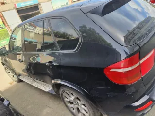 BMW X5 2008, vin-номер WBAFF41040L125495. Ознакомится с имуществом и документами к нему потенциальные покупатели могут, обратившись в рабочие дни к организатору торгов по тел. +7-909-340-28-60, e-mail: ural-zpp@yandex.ru.
