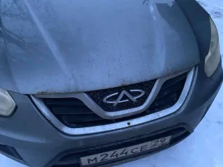 Chery Tiggo 2014 года, модель T11 Tiggo. VIN: LVVDB11B4ED093533. Цвет кузова серый. Мощность 126.5 л.с. (93 кВт). Тип транспортного средства: легковой. Имеются аресты и ограничения.