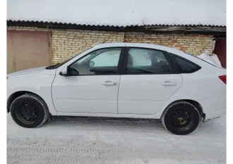 Лада Гранта 2023. Автомобиль марки/модели ЛАДА/LADA GRANTA VIN:XTA219140R0524537, 2023 г.в. Автомобиль находится в залоге АО «Кредит Европа Банк (Россия)».
