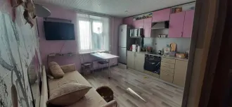 Квартира 37,8 кв.м, Мурманская область. Квартира в Мурманске, 37,8 кв.м, 2 комн. Квартира, площадью: 37,8 кв.м., с кадастровым номером: 51:20:0002129:1840, расположенная по адресу: Российская Федерация, Мурманская область, г.о. город Мурманск, г Мурманск, пр-кт Кольский, д. 8, кв. 809. Является…