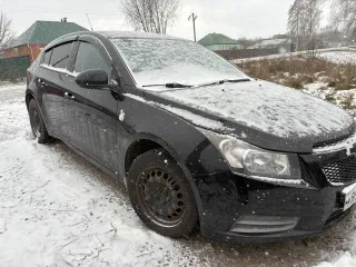 Chevrolet KL1J Cruze 2012, легковой автомобиль марки Chevrolet, модели KL1J Cruze, год выпуска 2012, кузов № XUFJA686JC3077055, идентификационный номер (VIN) XUFJA686JC3077055. Ознакомление с условиями, характеристиками имущества и документацией по адресу: 410012, г. Саратов, ул. Слонова 1, офис…