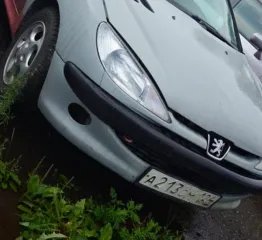 Peugeot 206 2000 автомобиль Peugeot 206, г/н А213ОМ124, 2000 г.в., VIN VF32AKFXP41247892, цвет оранжевый, комплектность и состояние не проверялась данное имущество обращено в доход государства, (документы отсутствуют) находится в Нижнеингашском районе пробег: 0 вид транспорта: легковой объем…