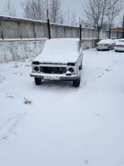 Автомобиль ВАЗ 21074,  Автомобиль ЛАДА 213100 Данные объекты являются бывшими в употреблении, имеют внешние дефекты (коррозия кузова, механические повреждения и сколы).  Ключи и документы отсутствуют.  Покупатель самостоятельно получает информацию о нахождении реализуемого имущества в залоге, а…
