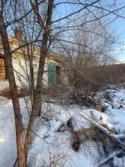 Нежилое здание общей площадью 106.3 кв.м, расположенное по адресу: Челябинская область, г. Троицк, ул. им. М.М. Володарского, д. 24, кадастровый номер 74:35:0400017:22. Вместе с земельным участком общей площадью 547 кв.м, кадастровый номер 74:35:0400017:1. Год ввода в эксплуатацию не указан…