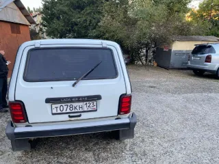 LADA 4x4 2012, VIN: XTA212140D2105709, цвет кузова: ярко белый. Есть конструктивные изменения.