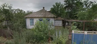 1/4 доля земельного участка 190 кв.м. в Ростовской области, г. Донецк, ул. Тракторная, д. 16, с кадастровым номером 61:50:0070206:74