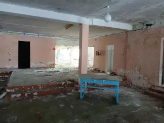 Нежилые здания и земельный участок, 5872,1 кв. м, Красноярский край, г. Назарово, микрорайон "Промышленный узел", дом 10. Здания и земельный участок, расположенные по адресу: Красноярский край, г. Назарово, микрорайон "Промышленный узел", дом 10: здание, назначение: нежилое, наименование: здание…