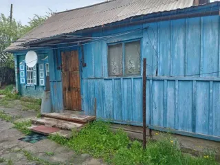 1/4 доли дома, 52.1 кв.м., Забайкальский край еще 1/4 доля дома в Забайкальском крае еще 1/4 в здании, площадь 52,1 кв.м., назначение: Жилое, количество этажей: 1, адрес (местонахождение): Россия, Забайкальский край, р-н. Тунгокоченский, пгт. Вершино-Дарасунский, ул. Транспортная, д. 67…