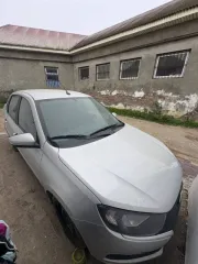 Lada Granta 2023 года, серая, 25379 км. Мощность двигателя 106 л.с. (1.6 л), бензин, экологический класс 2. VIN: XTA219070R0991551, госномер Х948ОК05. Автомобиль на ходу, значительных проблем нет. Менялся усилитель бампера, ремонт коробки (вылетели сателлиты), замена передней ходовой. На заднем…